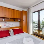 Apartament Goge *